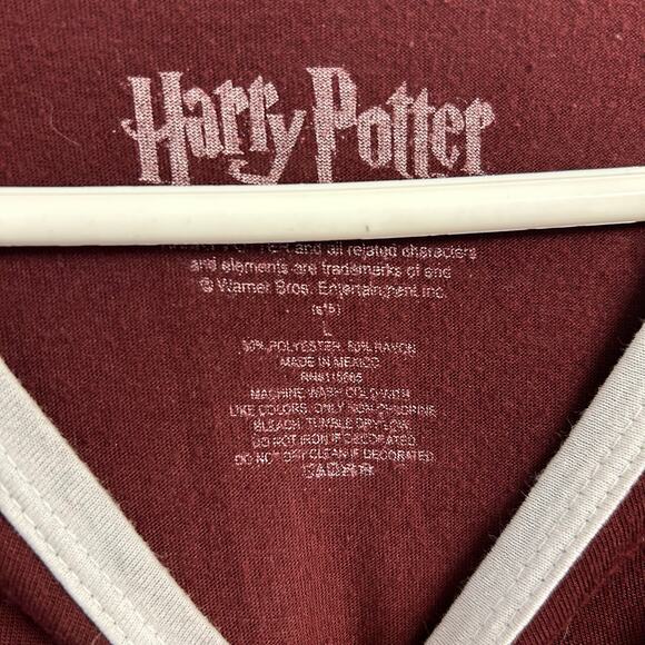 arry Potter Burgundy Ringer Graphic Tee – Size L - Picture 3 of 3